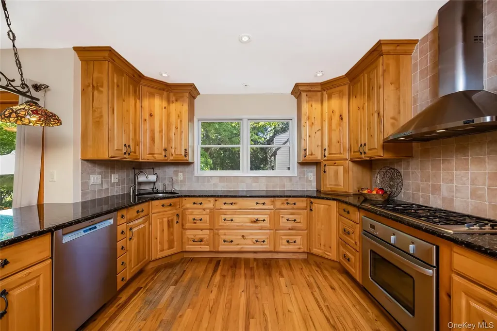 530 Elm Street West Hempstead NY 11552