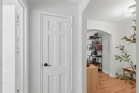 104 Pinewood Road Hartsdale NY 10530