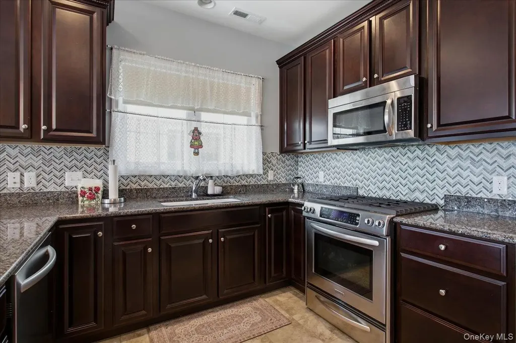 4 Reese Court Carmel NY 10512