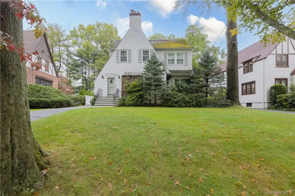 7 Carthage Lane Scarsdale NY 10583