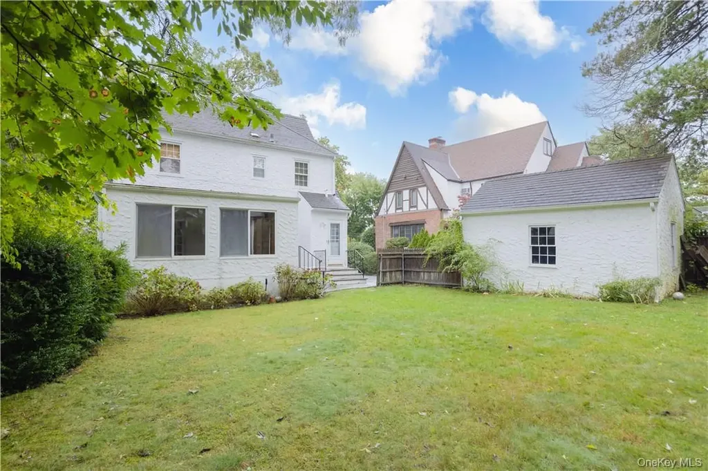 7 Carthage Lane Scarsdale NY 10583