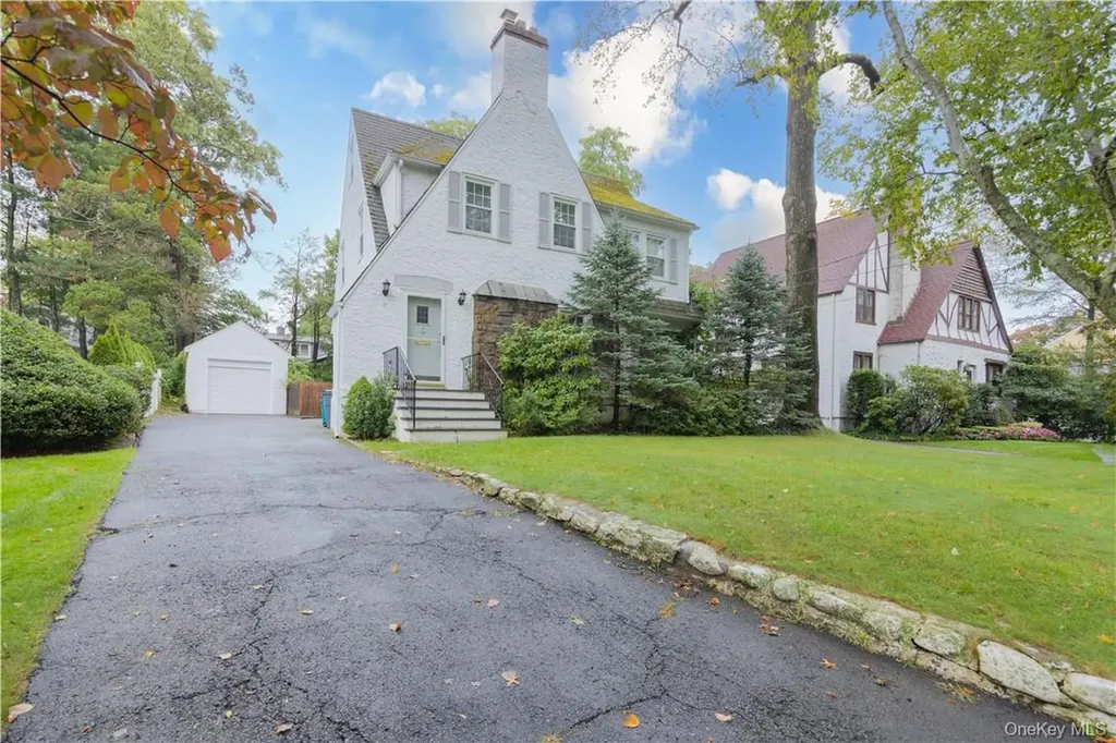 7 Carthage Lane Scarsdale NY 10583