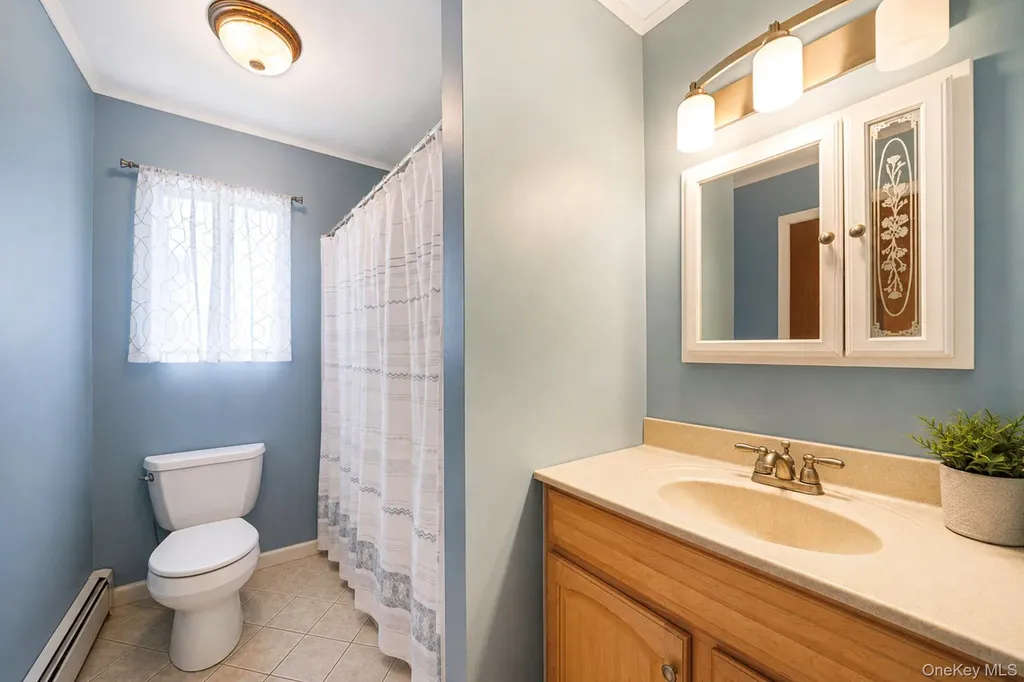 51 Trout Brook Lane Aquebogue NY 11931