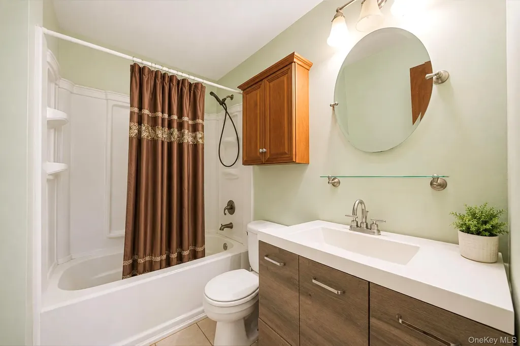 51 Trout Brook Lane Aquebogue NY 11931