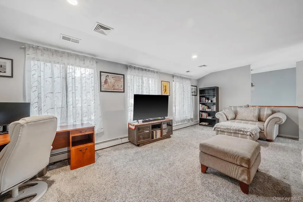 51 Trout Brook Lane Aquebogue NY 11931