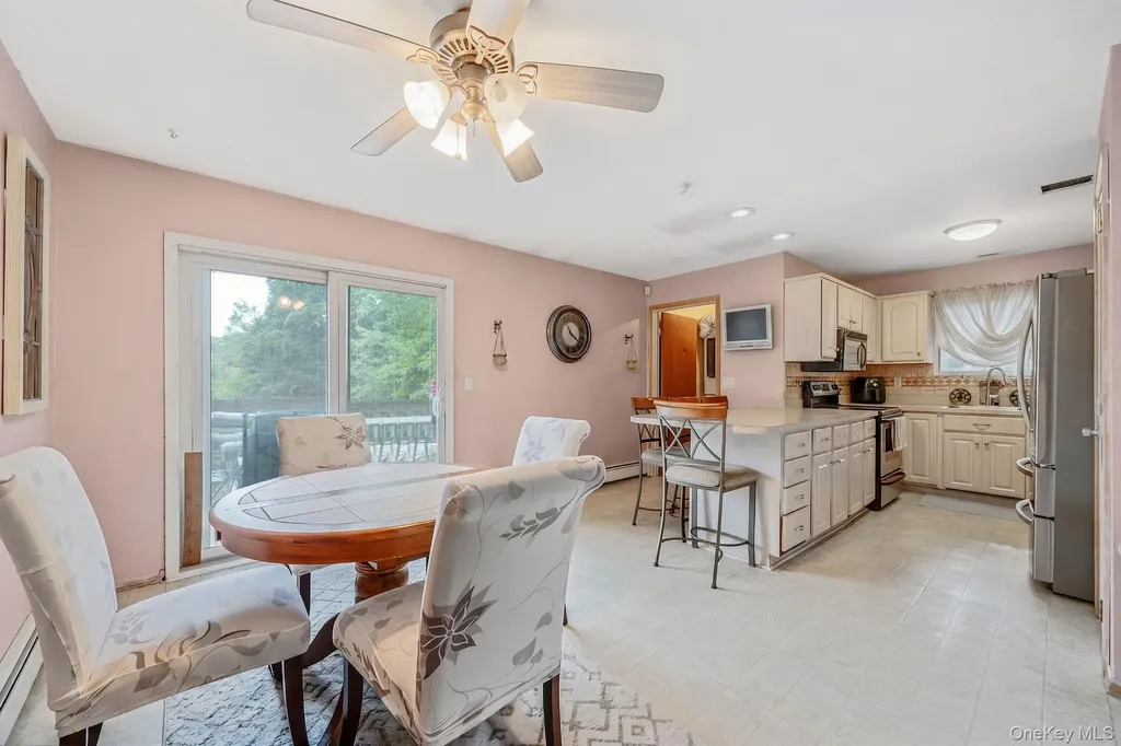 51 Trout Brook Lane Aquebogue NY 11931