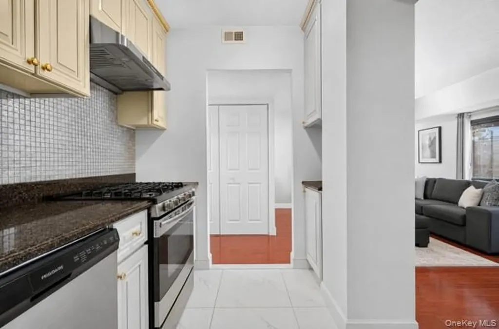 5-38 115th Street College Point NY 11356