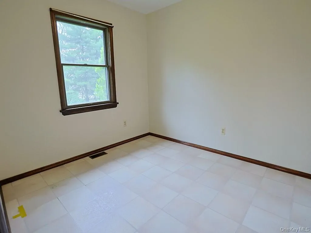 25 Georges Road Middletown NY 10941