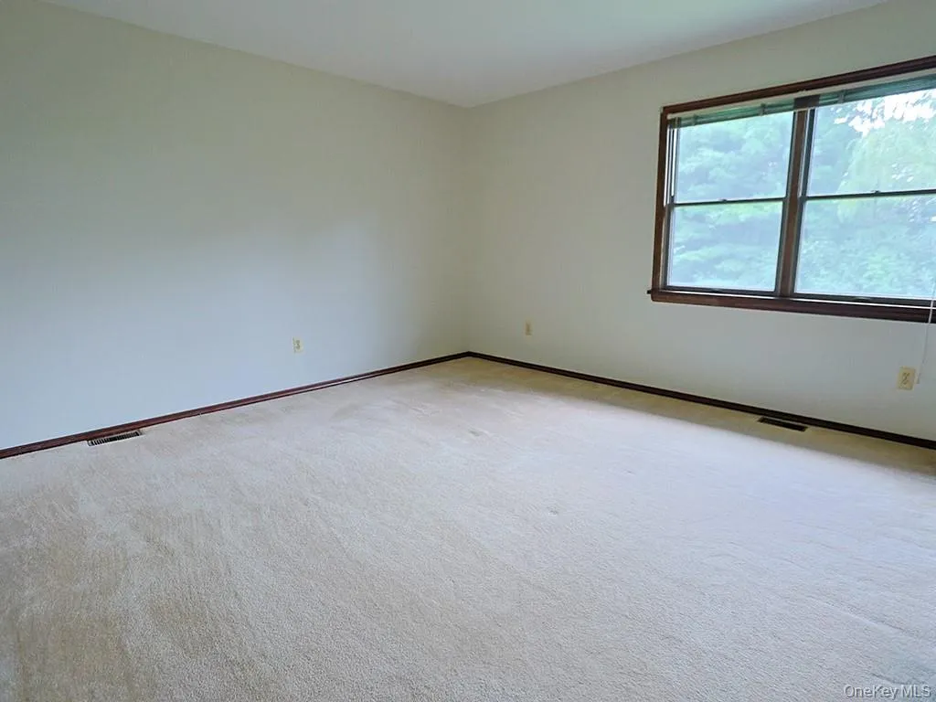 25 Georges Road Middletown NY 10941