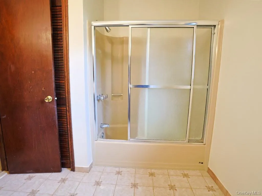 25 Georges Road Middletown NY 10941
