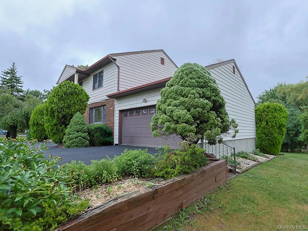 25 Georges Road Middletown NY 10941