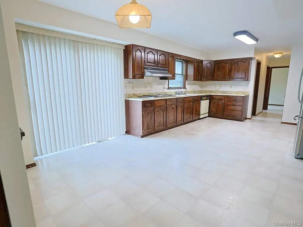 25 Georges Road Middletown NY 10941