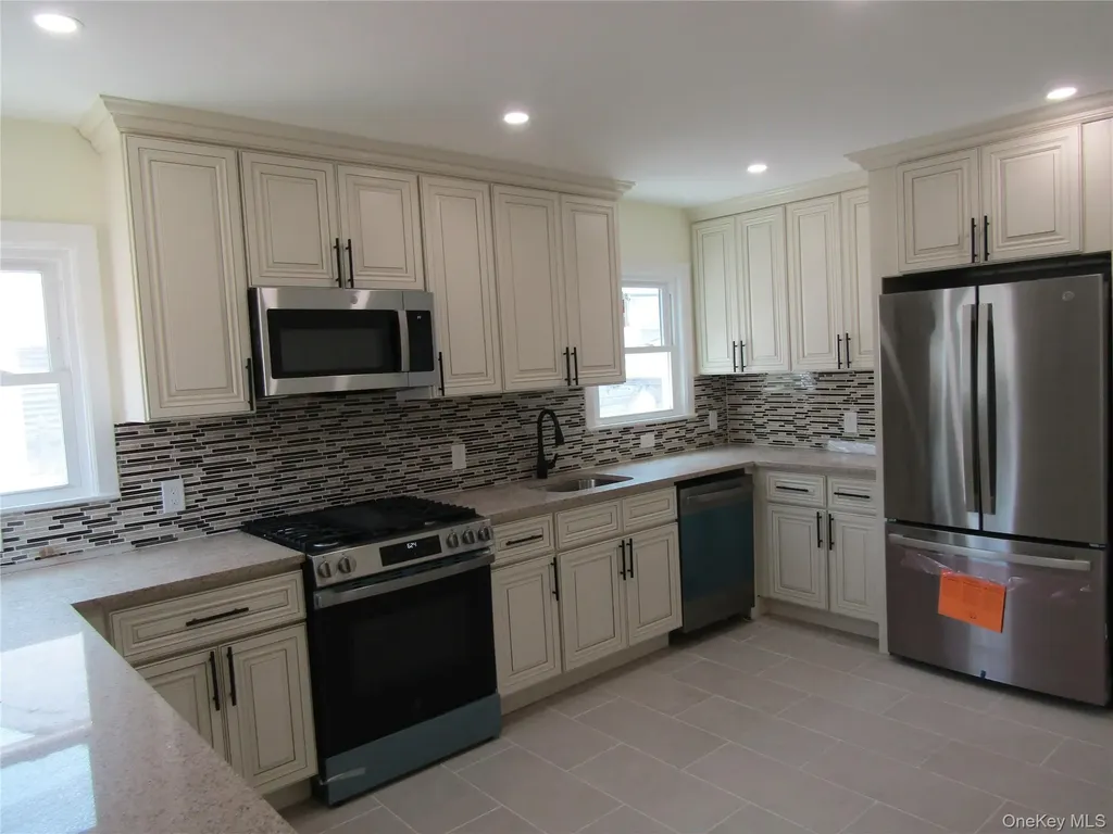 258 Brown Avenue Hempstead NY 11550