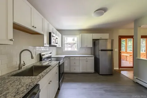 676-678 Oak Summit Road Millbrook NY 12545