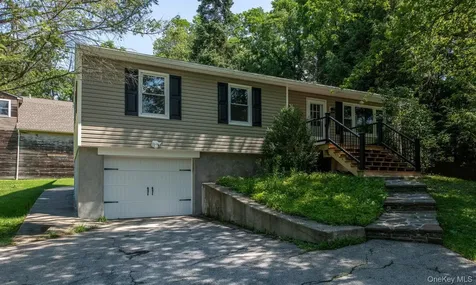 676-678 Oak Summit Road Millbrook NY 12545