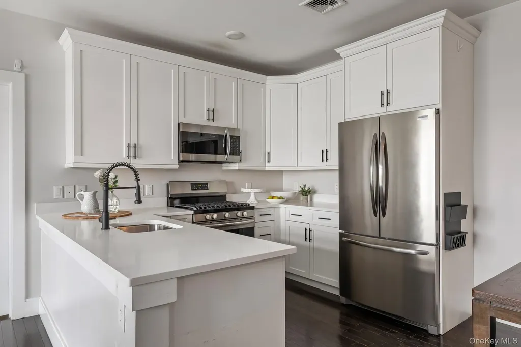 222 Marina Pointe Drive East Rockaway NY 11518