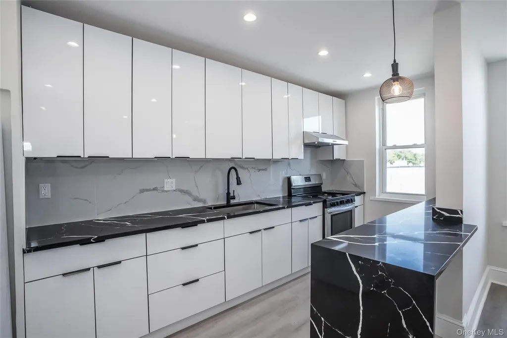 67-17 Myrtle Avenue Glendale NY 11385
