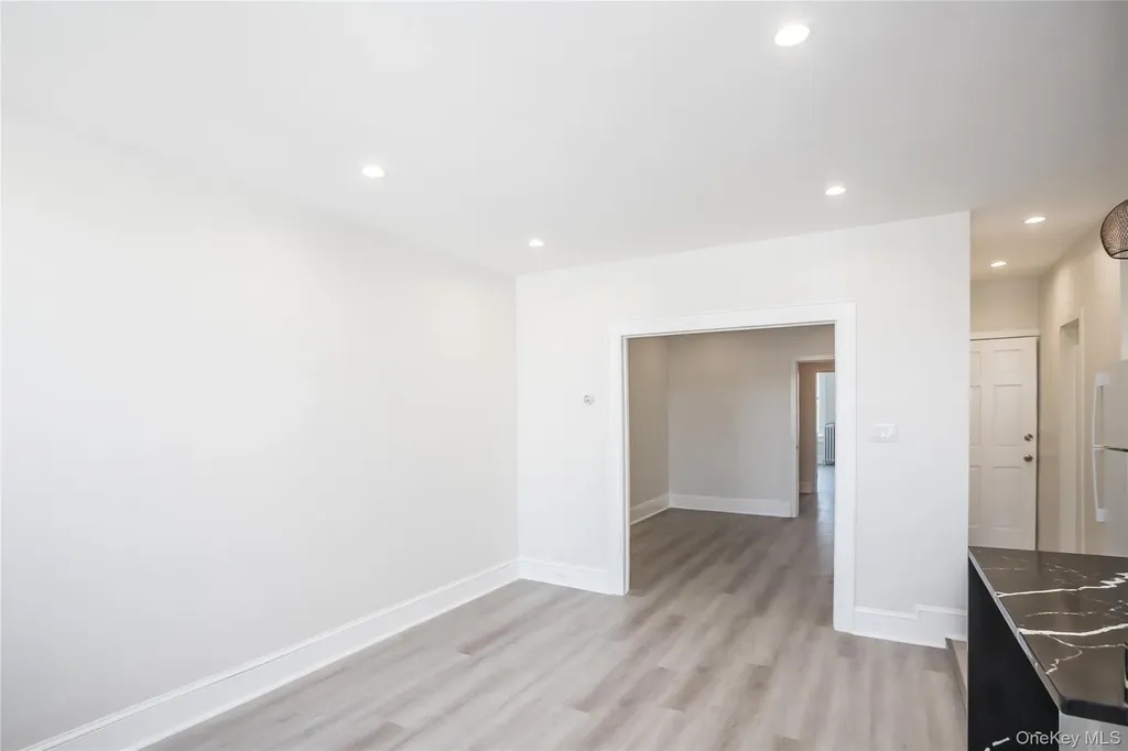 67-17 Myrtle Avenue Glendale NY 11385