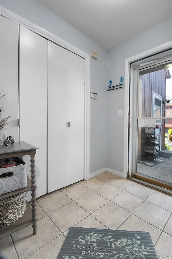 212 Falcon Court Poughkeepsie NY 12603