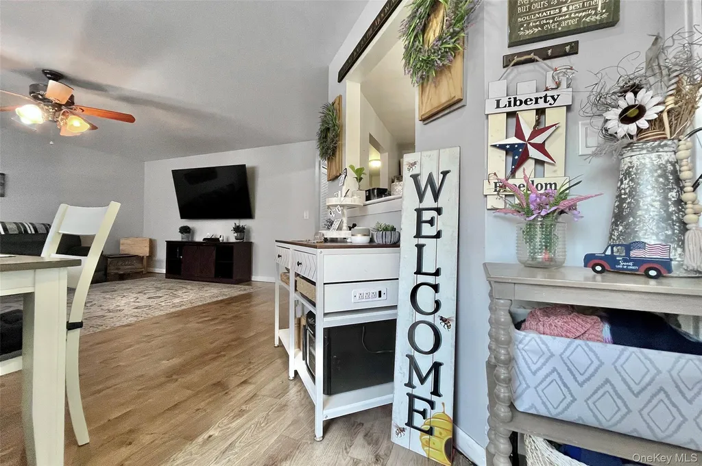 212 Falcon Court Poughkeepsie NY 12603