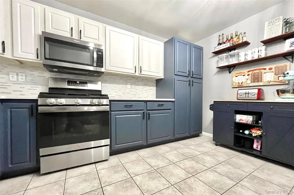 212 Falcon Court Poughkeepsie NY 12603