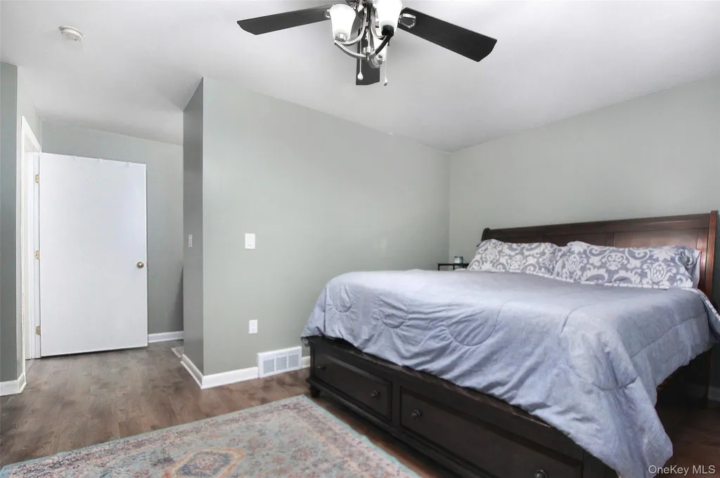 212 Falcon Court Poughkeepsie NY 12603