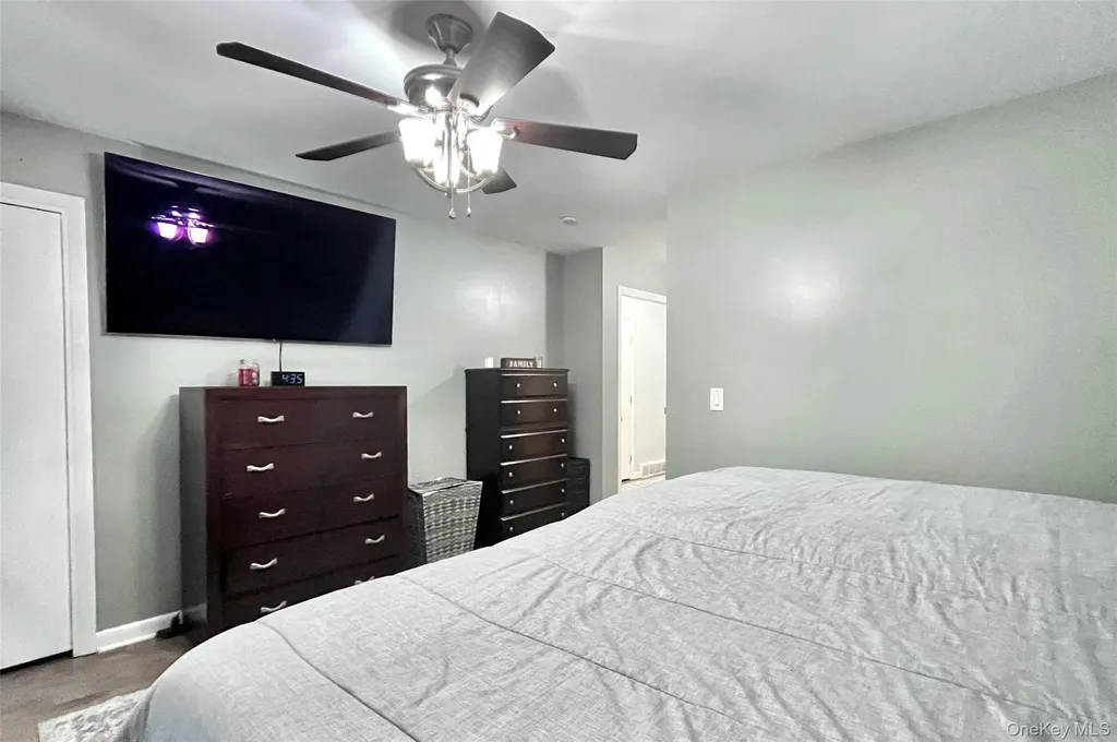 212 Falcon Court Poughkeepsie NY 12603