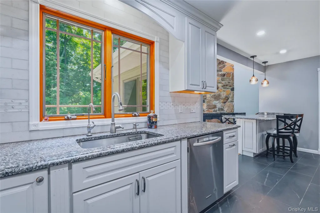 43 Nathan Hale Drive Stormville NY 12582