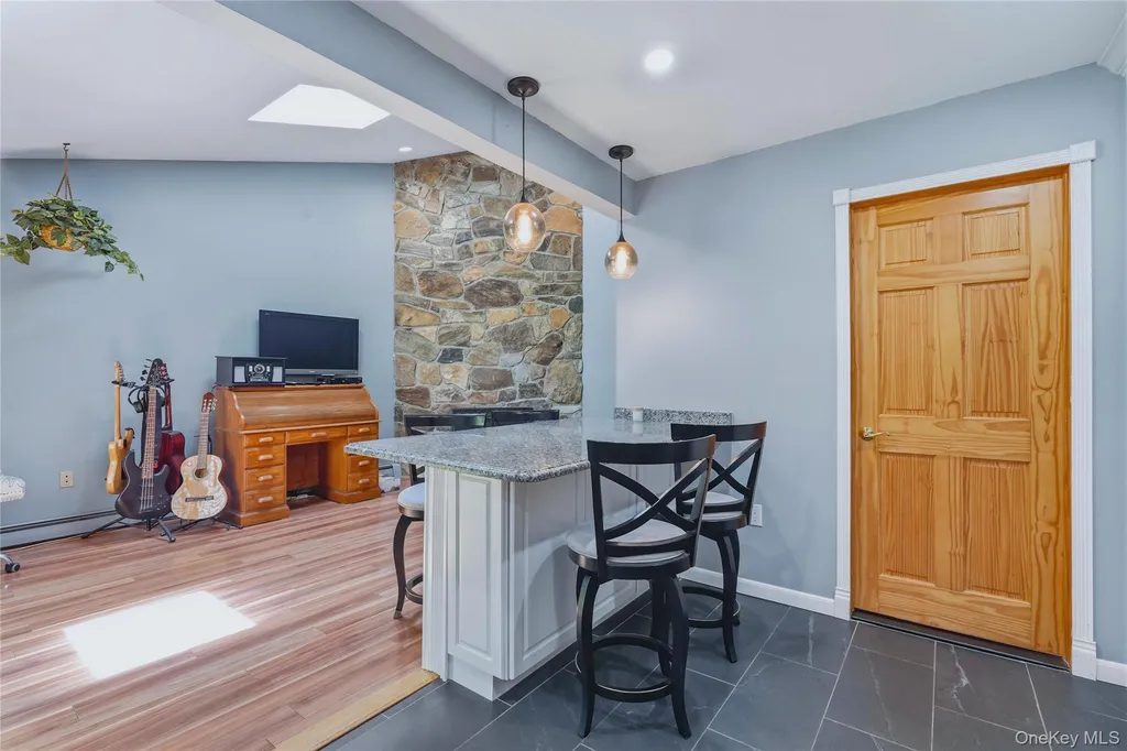 43 Nathan Hale Drive Stormville NY 12582