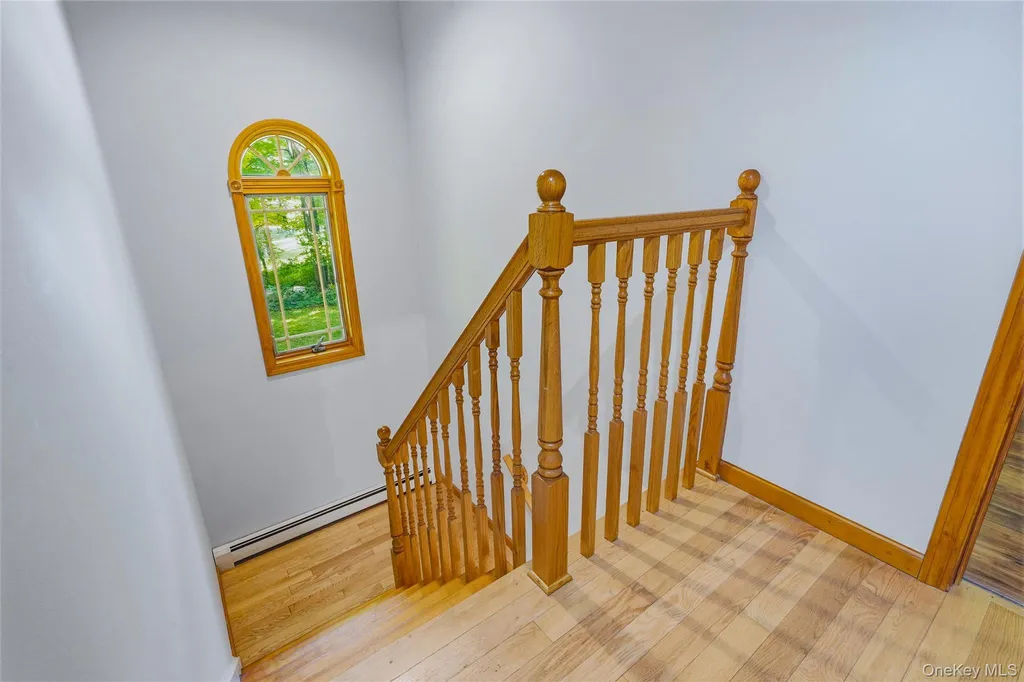 43 Nathan Hale Drive Stormville NY 12582