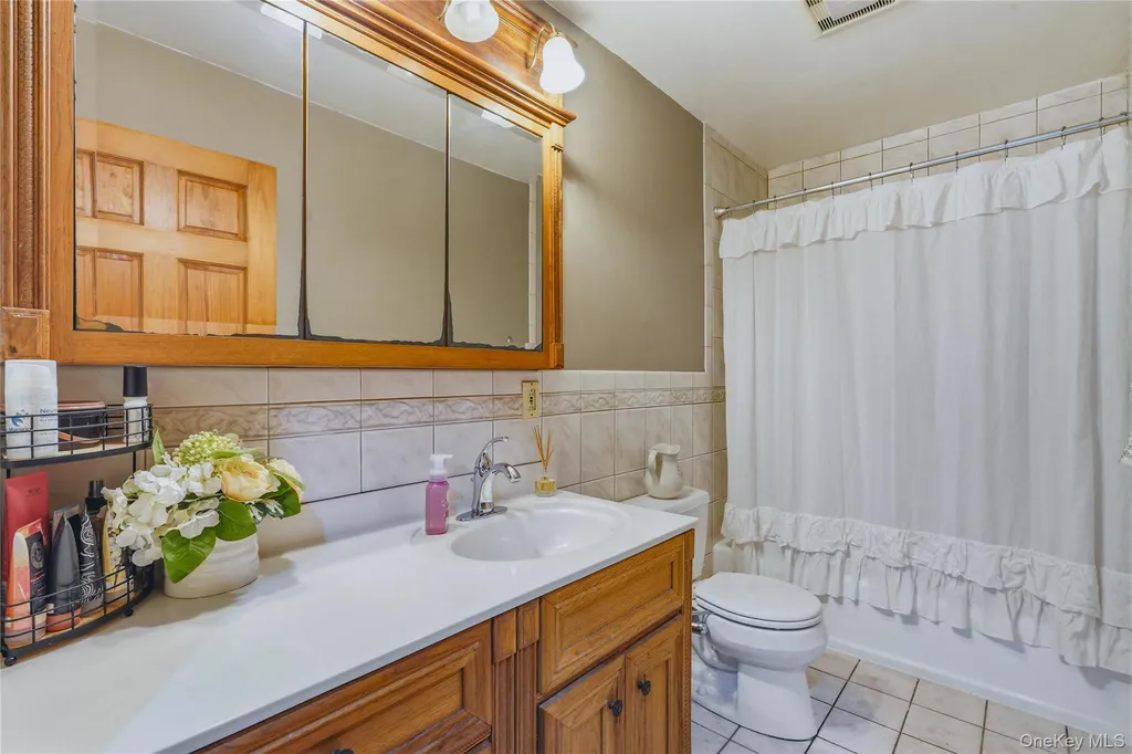 43 Nathan Hale Drive Stormville NY 12582