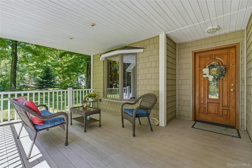 43 Nathan Hale Drive Stormville NY 12582