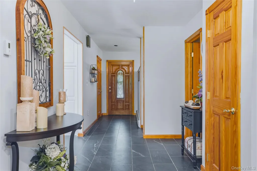 43 Nathan Hale Drive Stormville NY 12582