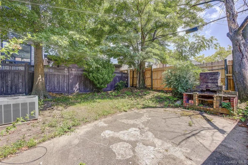 227-12 53rd Avenue Bayside NY 11364