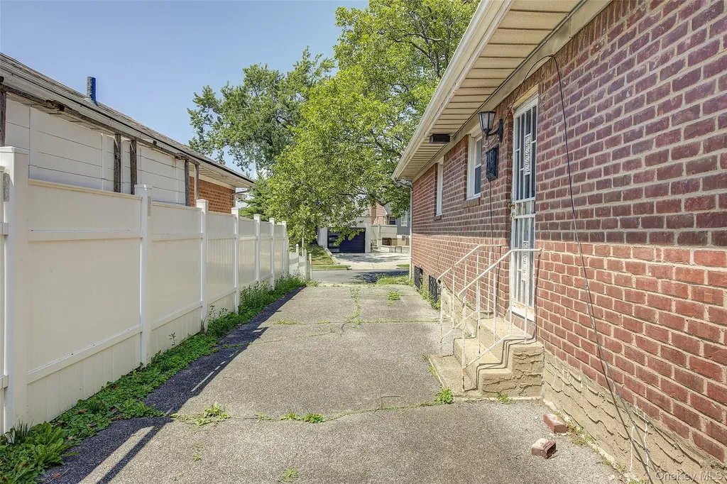 227-12 53rd Avenue Bayside NY 11364