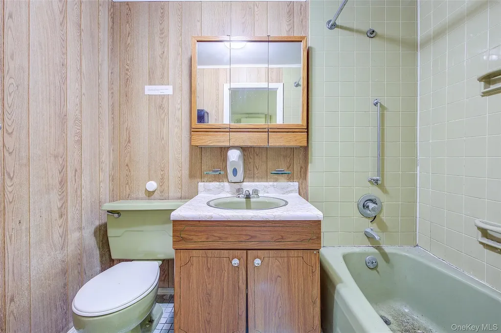 4807 Fort Hamilton Parkway Brooklyn NY 11219