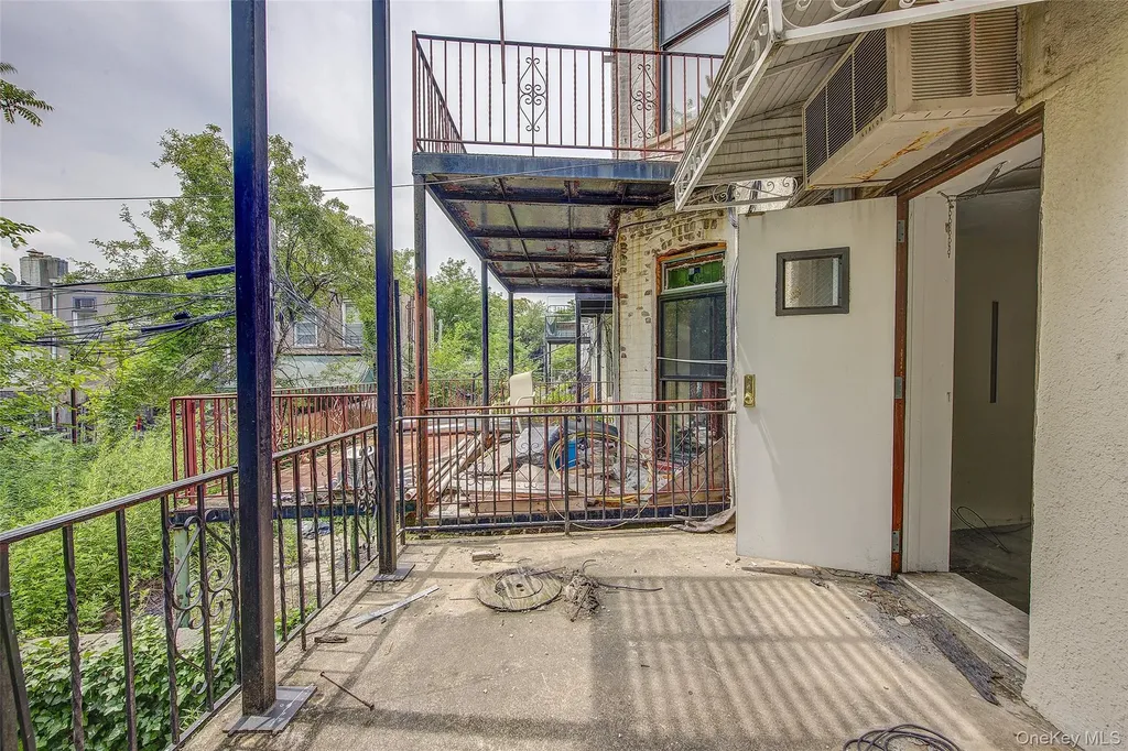 4807 Fort Hamilton Parkway Brooklyn NY 11219