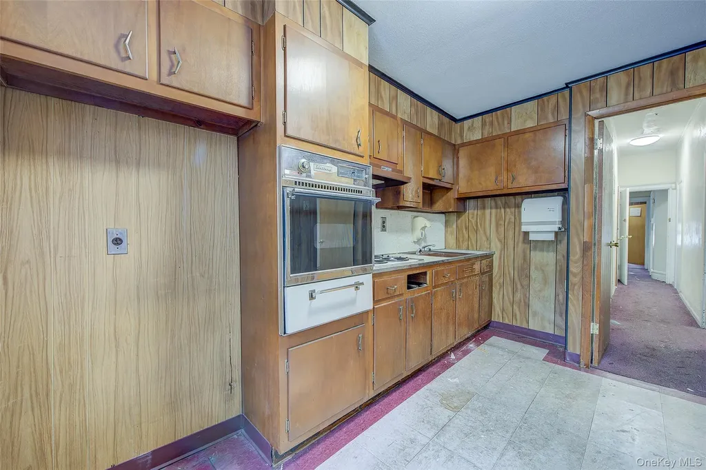 4807 Fort Hamilton Parkway Brooklyn NY 11219