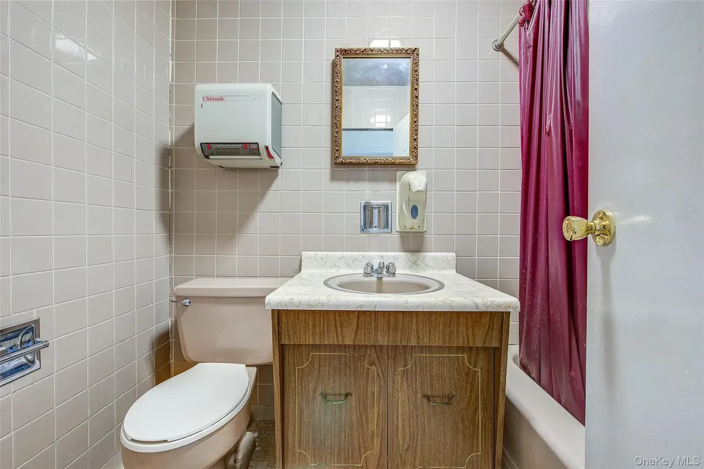 4807 Fort Hamilton Parkway Brooklyn NY 11219
