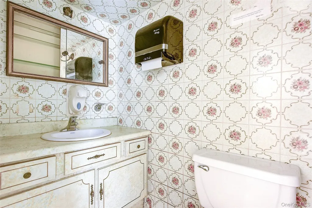 4807 Fort Hamilton Parkway Brooklyn NY 11219