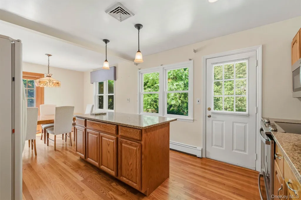 431 Bonnie Court Yorktown Heights NY 10598
