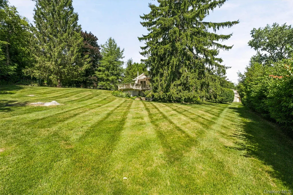 431 Bonnie Court Yorktown Heights NY 10598
