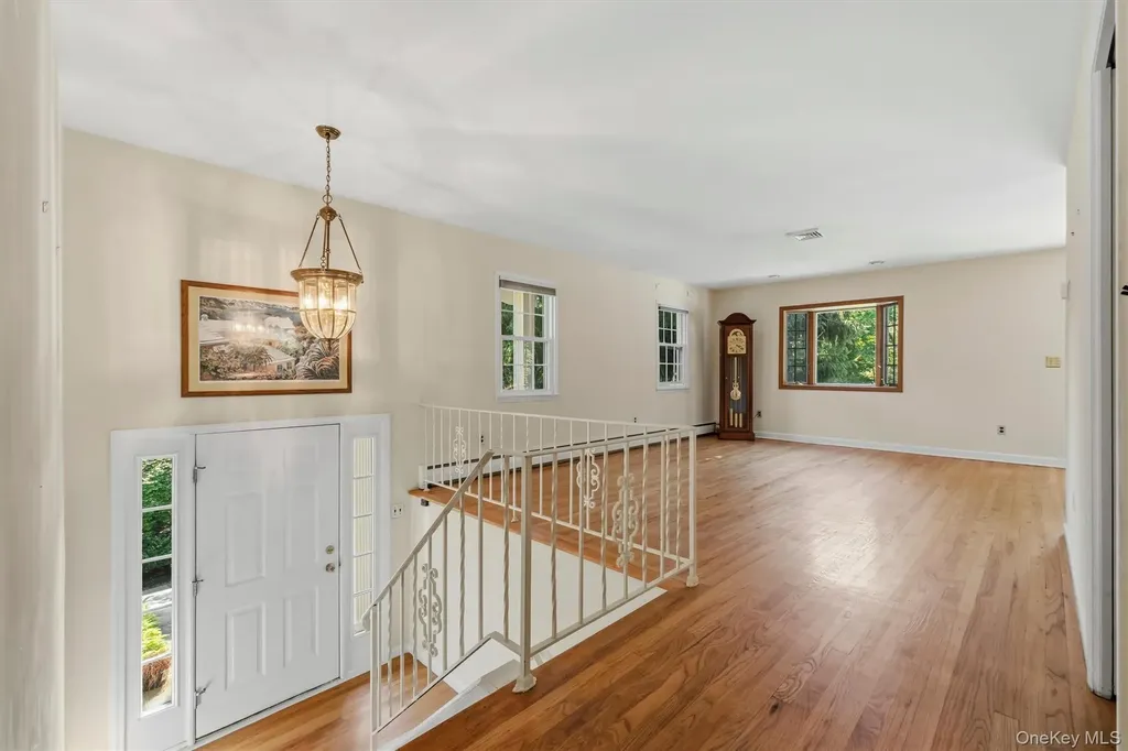 431 Bonnie Court Yorktown Heights NY 10598