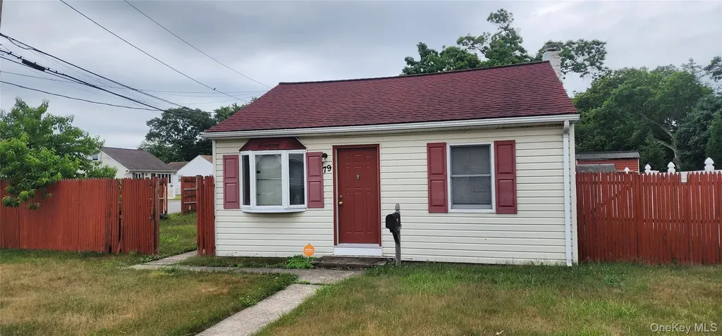 79 Commack Road North Babylon NY 11703