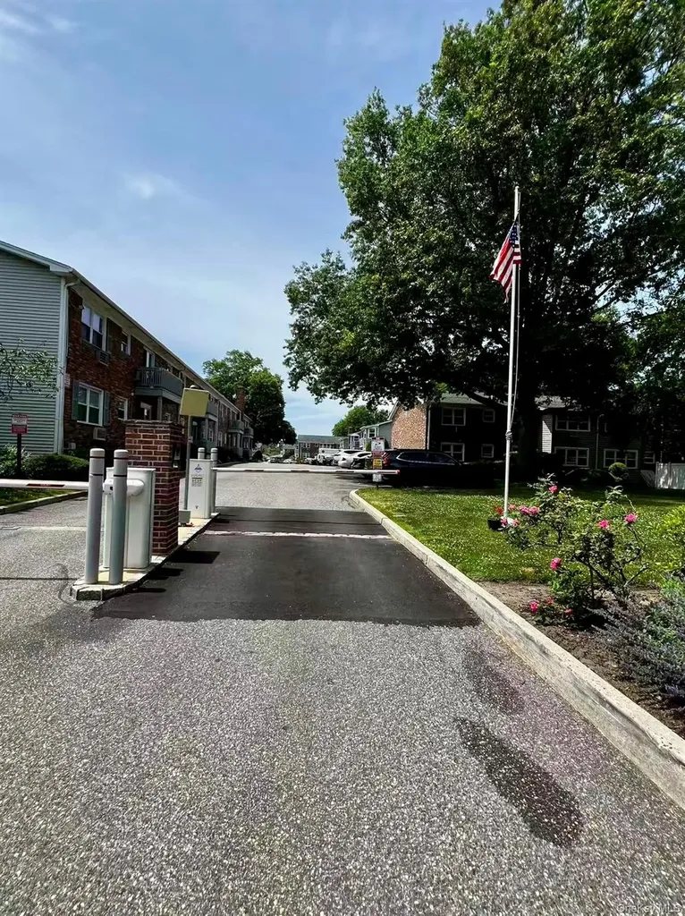 246 Fairharbor Drive Patchogue NY 11772