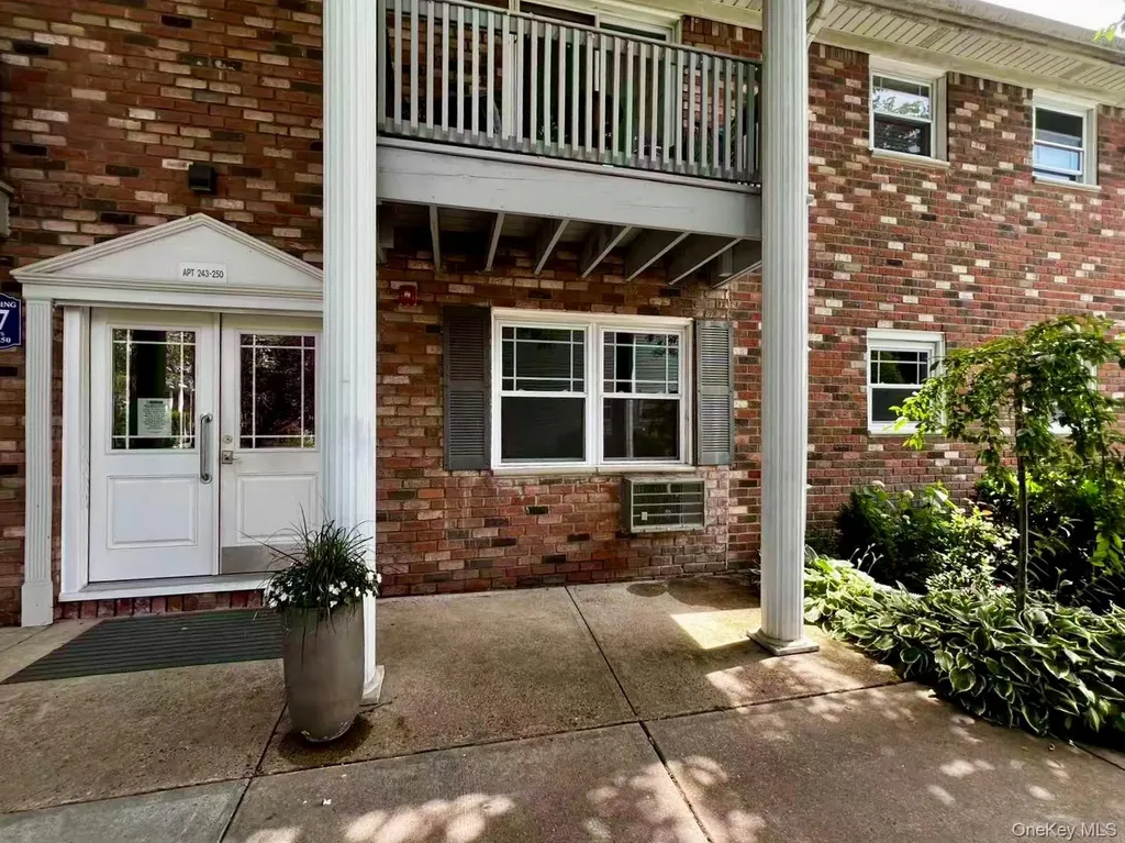 246 Fairharbor Drive Patchogue NY 11772