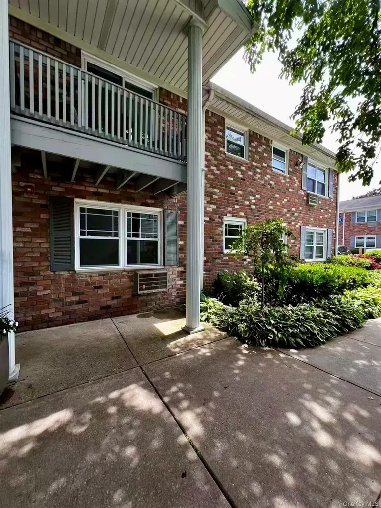 246 Fairharbor Drive Patchogue NY 11772