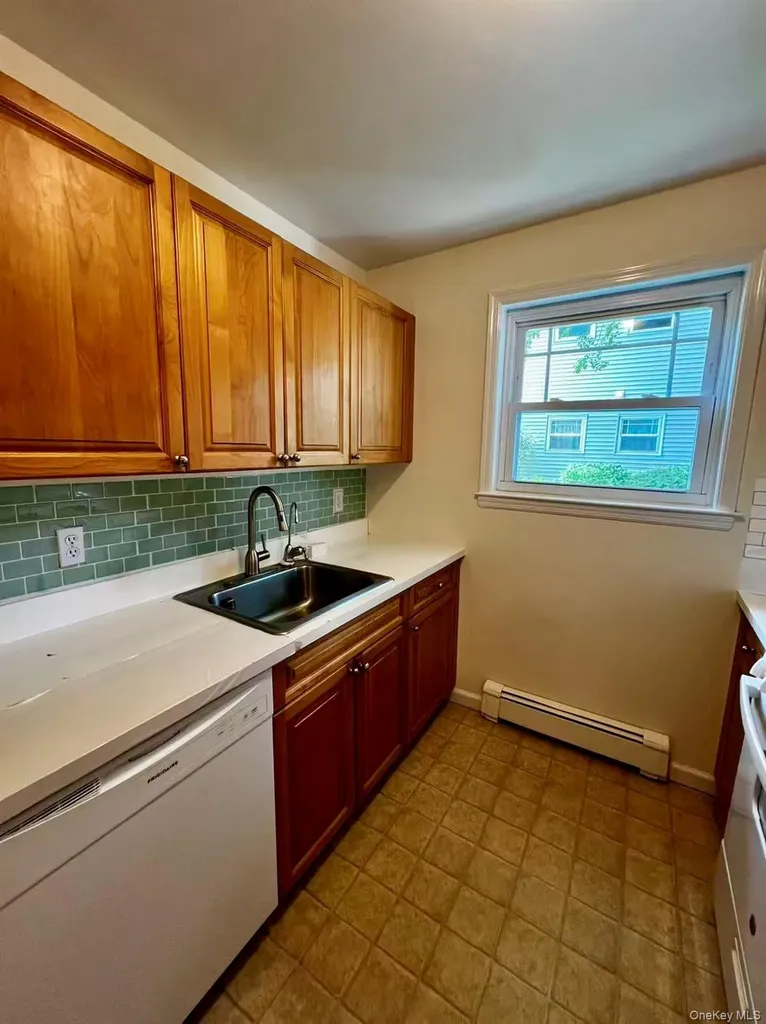 246 Fairharbor Drive Patchogue NY 11772