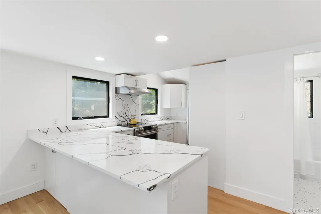 356 Oakleigh Avenue Baiting Hollow NY 11933