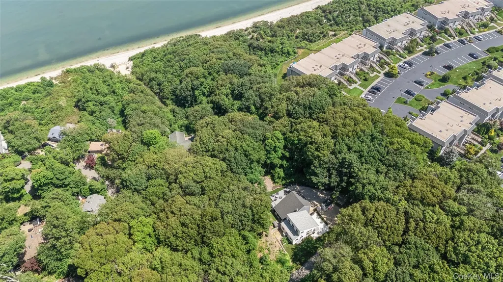 356 Oakleigh Avenue Baiting Hollow NY 11933